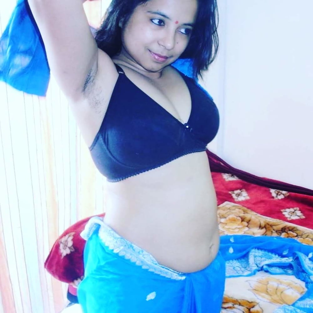 Ragazza Desi 2
 #81730741