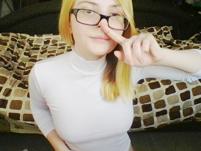 Pale blondie #104435441