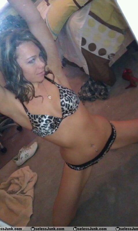 露出した妻たち7
 #93106597