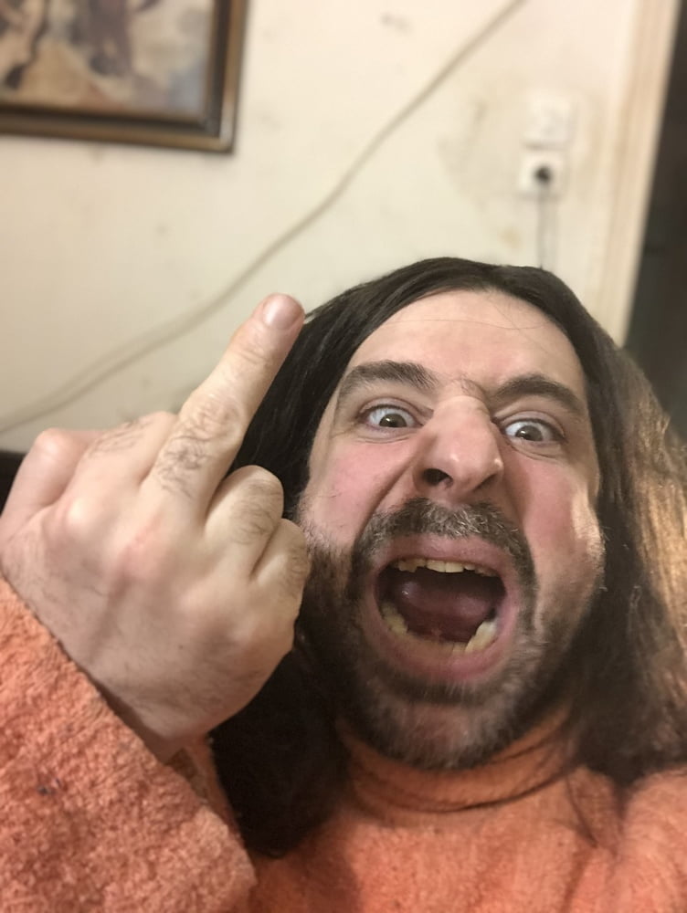 Trauriger Satan
 #93754760