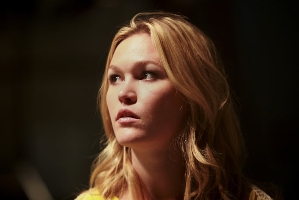 Julia stiles
 #98241317