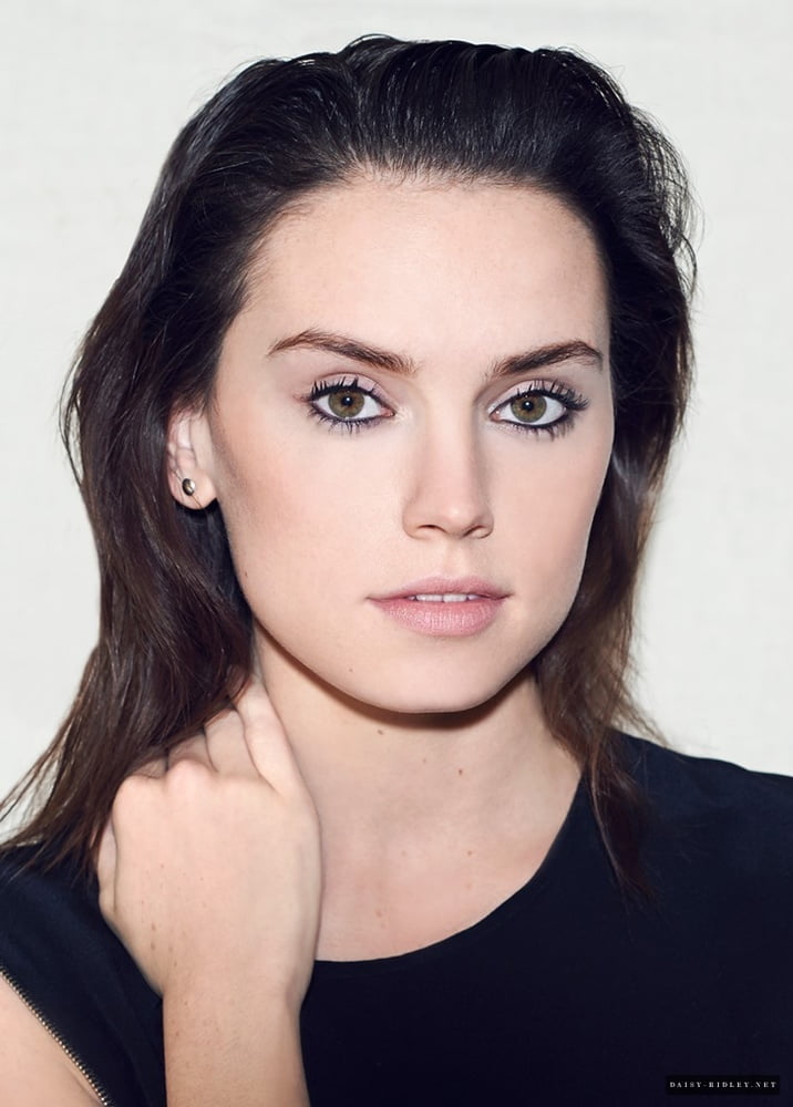 Daisy Ridley Gimmie! Gimmie! #90125253