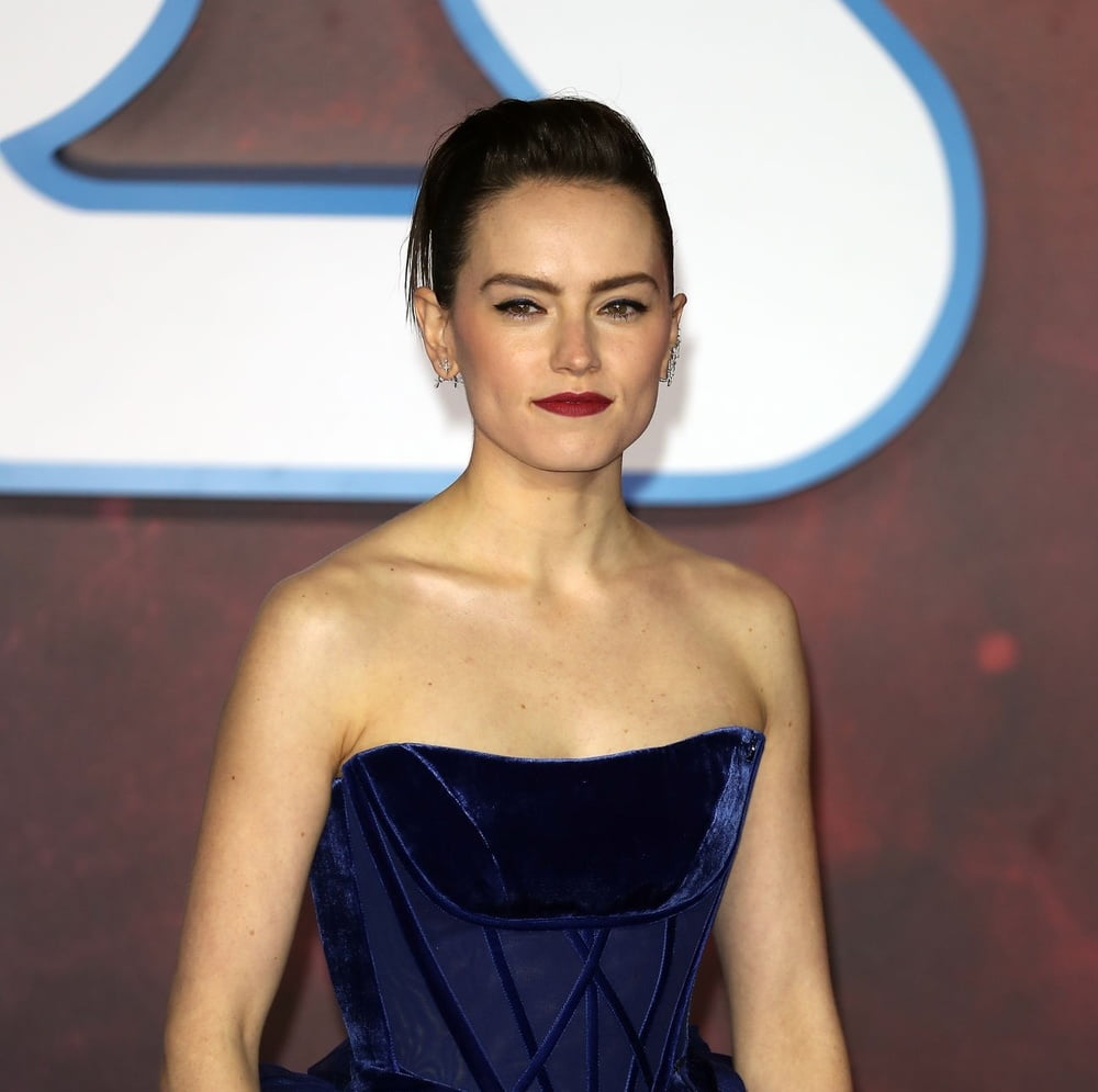 Daisy Ridley Gimmie! Gimmie! #90125268