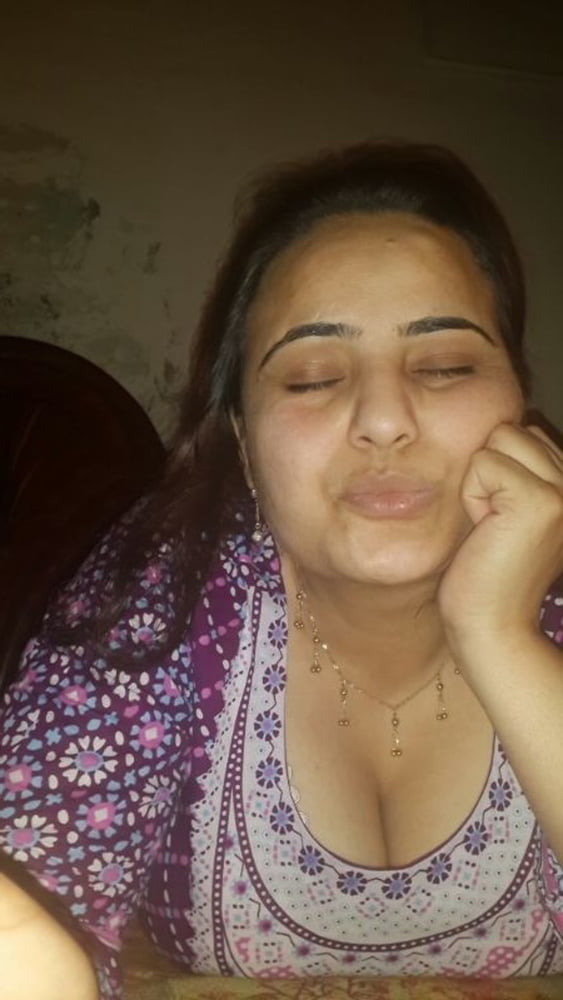 Desi bbw aunty
 #93507187