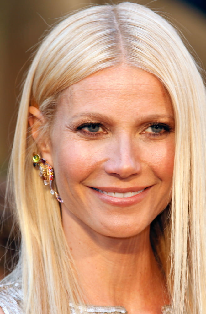 Sexy gwyneth - 2011
 #98790015