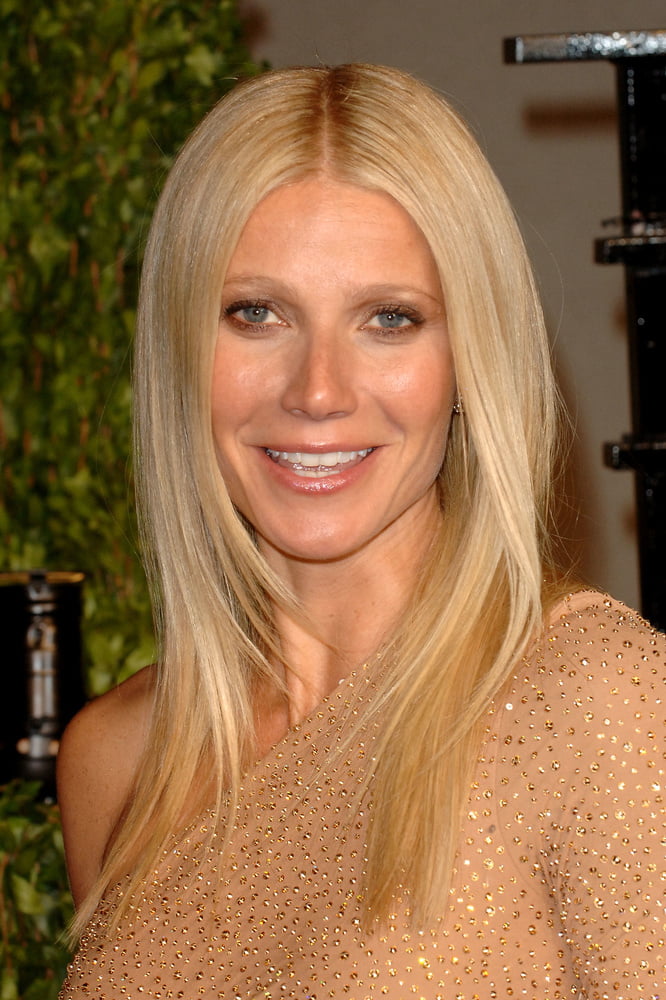 Sexy gwyneth - 2011
 #98790121