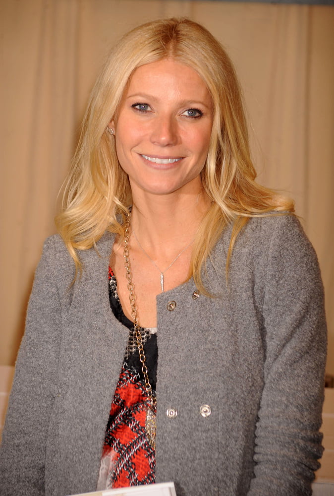 Sexy gwyneth - 2011
 #98790163