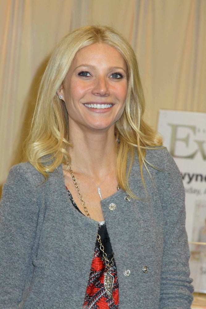 Sexy gwyneth - 2011
 #98790172