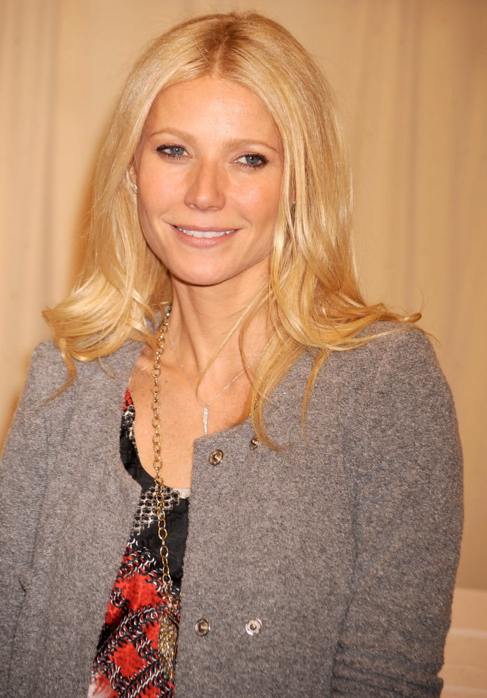 Sexy gwyneth - 2011
 #98790174