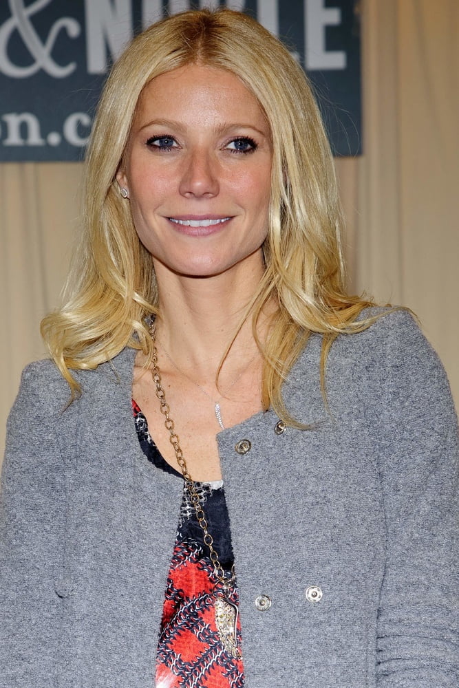 Sexy gwyneth - 2011
 #98790176