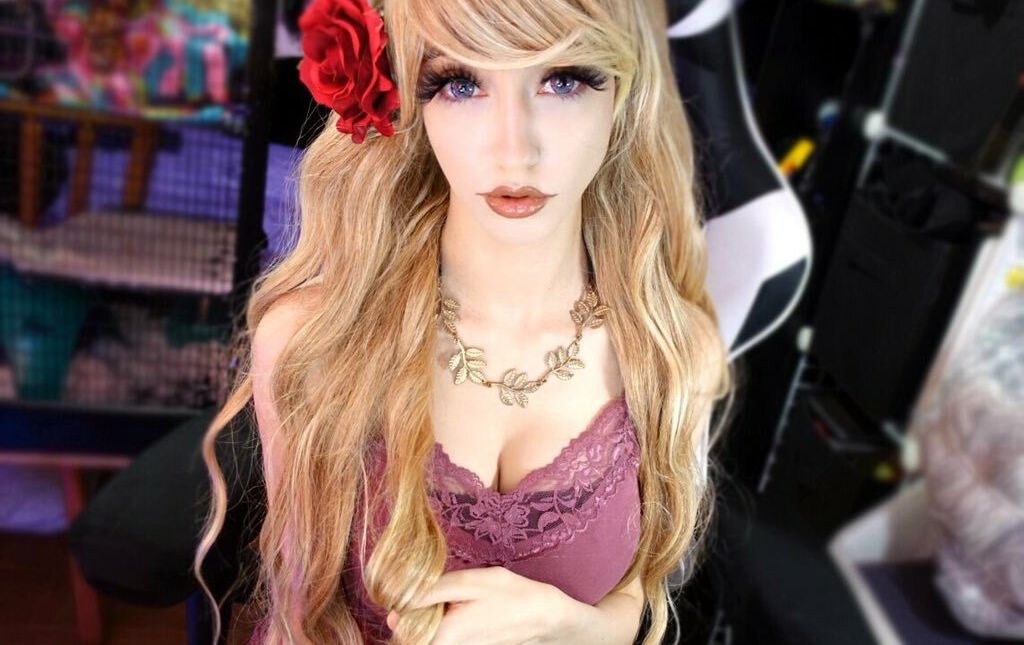 Faellu desnuda #108181591