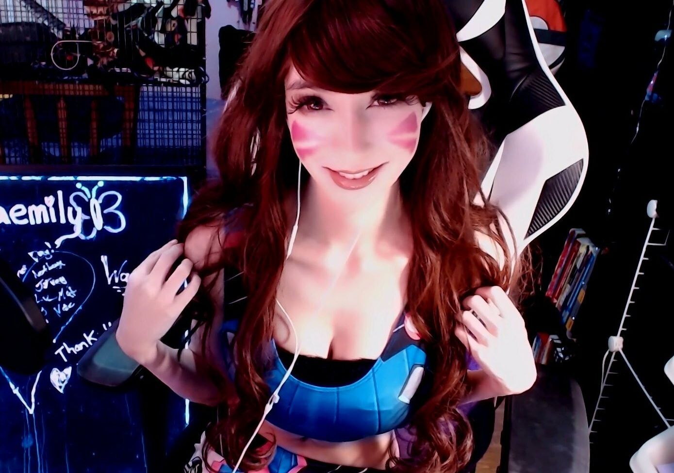 Faellu desnuda #108181594