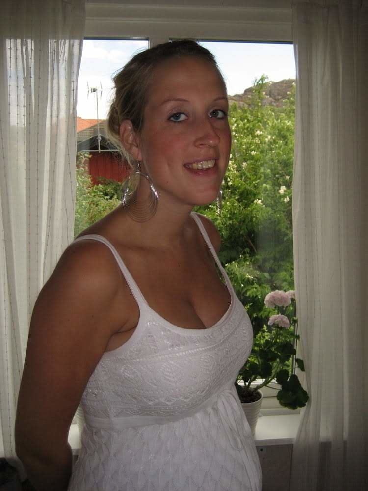 Sexy amateur slim busty blonde milf wife anika
 #106378485