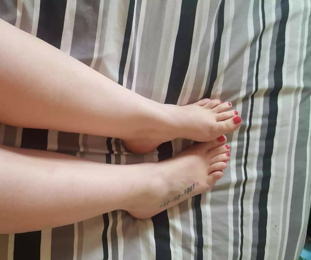 Girlfriends feet and naked #105383722