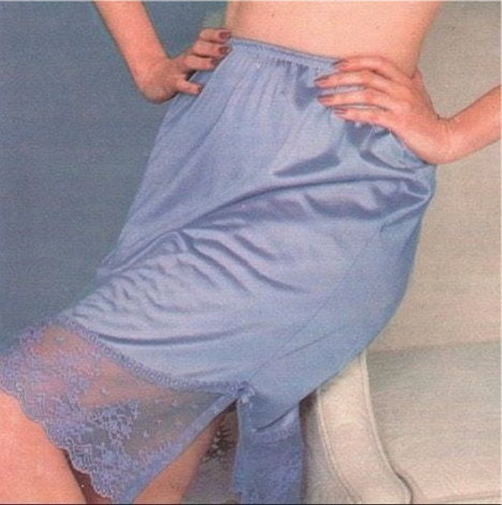 Silky lingerie lacy slips sexy culottes et plus
 #89273154