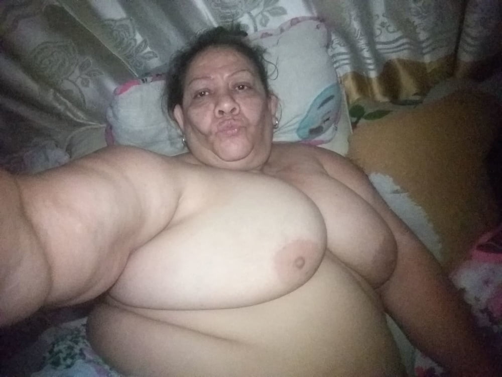 Linda vieja gorda
 #101963415