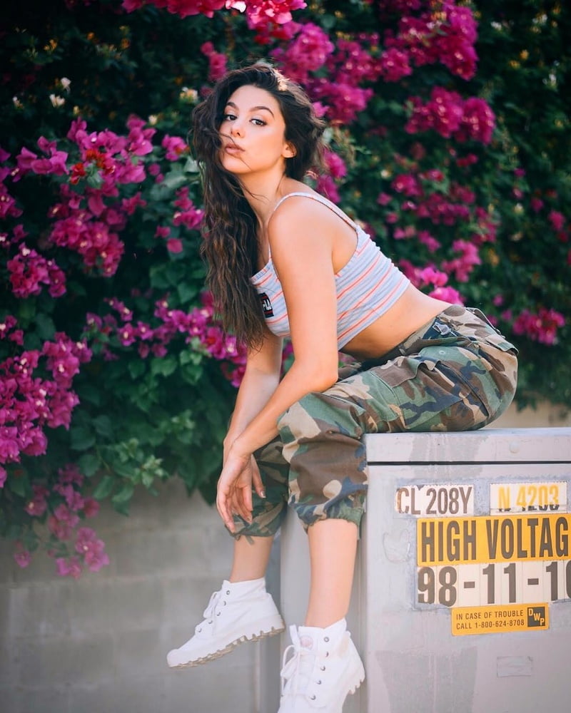 Kira kosarin
 #81944346