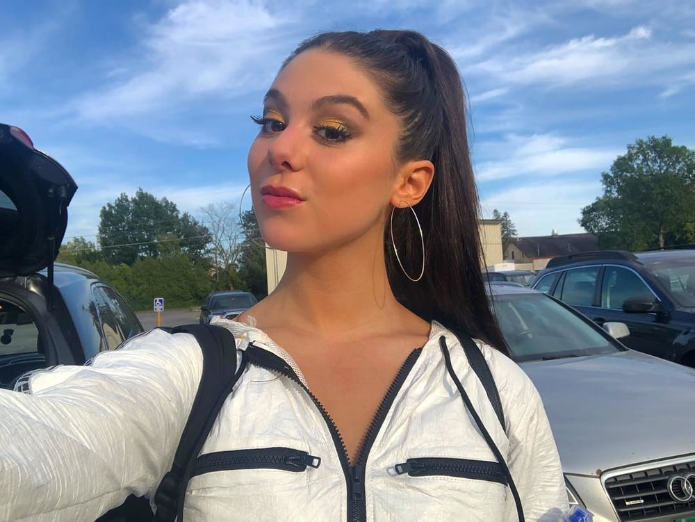 Kira kosarin
 #81944385