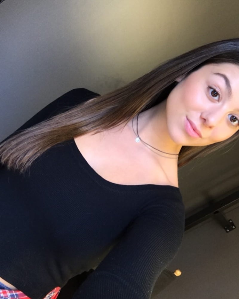 Kira kosarin
 #81944700