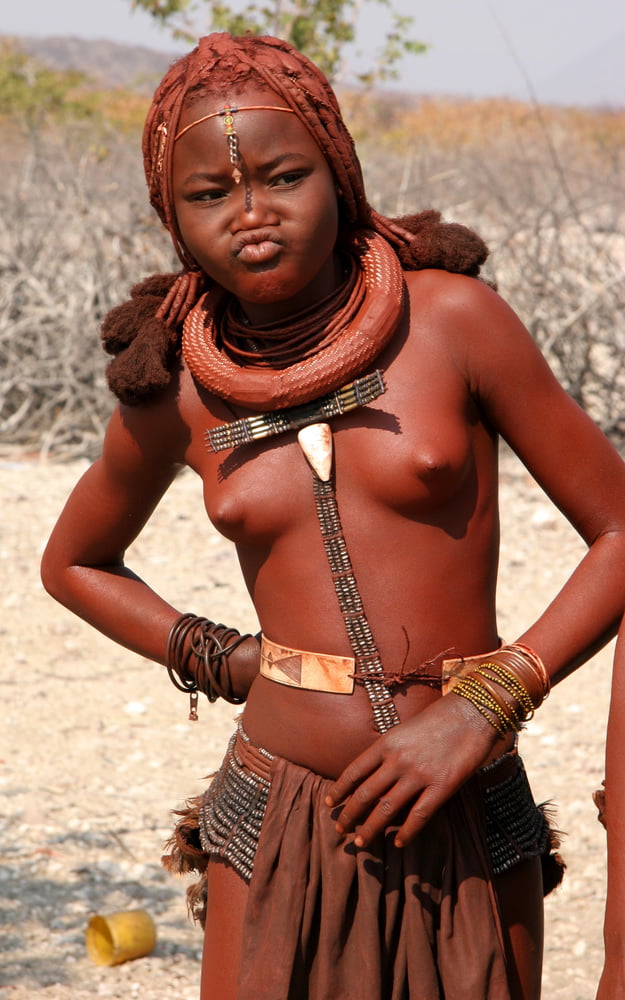 Mujeres tribales
 #103956997
