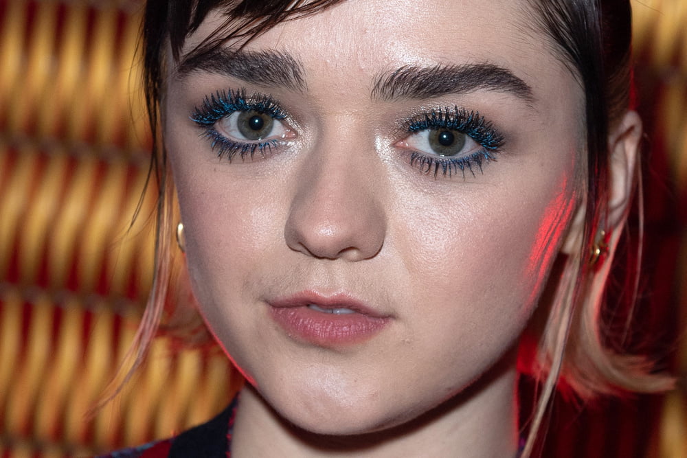 Maisie Williams 2020 #105346349