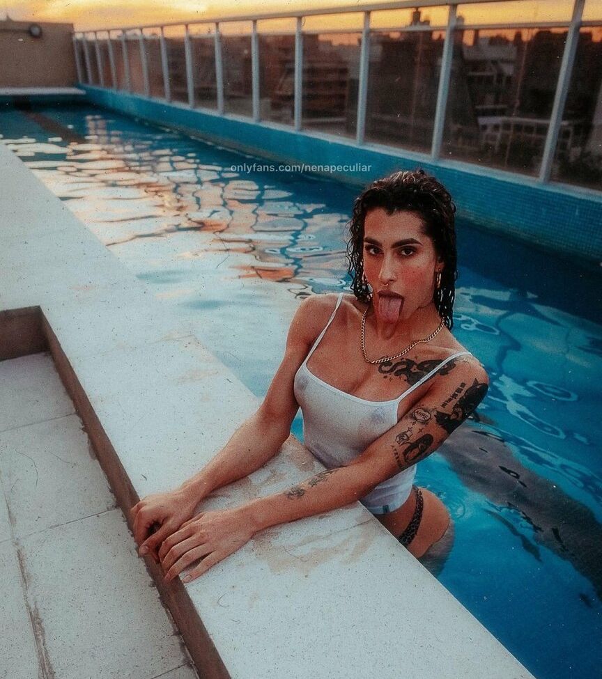 Nena Peculiar desnuda #108126165