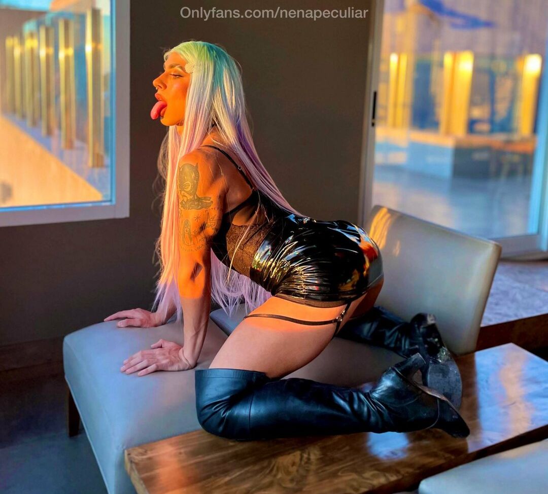 Nena Peculiar desnuda #108126172