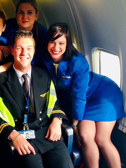Lexy spanische Stewardess
 #93954407