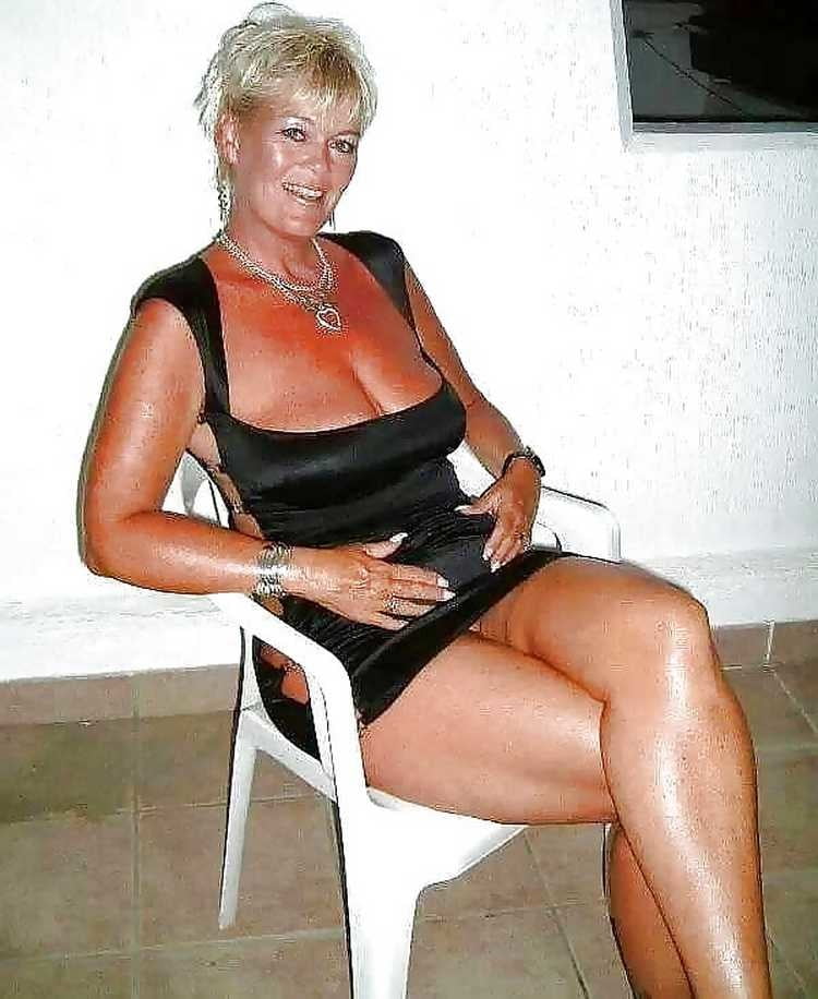 From MILF to GILF with Matures in between 286 #92184900