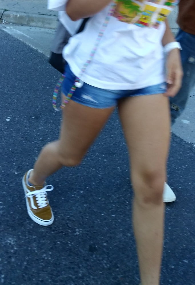 Candid legs and feet.... #88556366