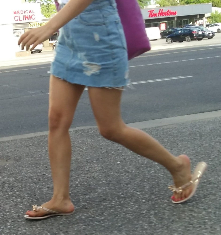Candid legs and feet.... #88556467