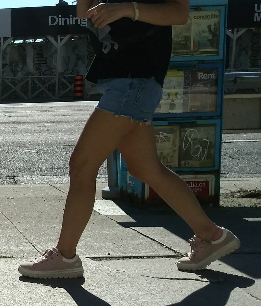 Candid legs and feet.... #88556473