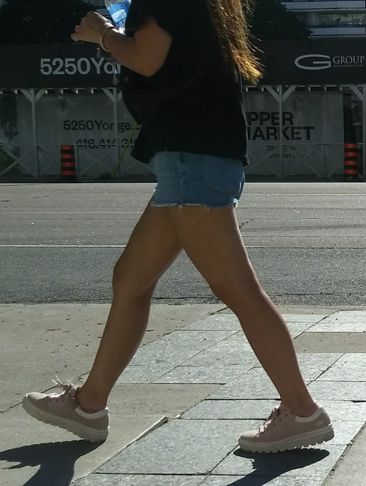 Candid legs and feet.... #88556552