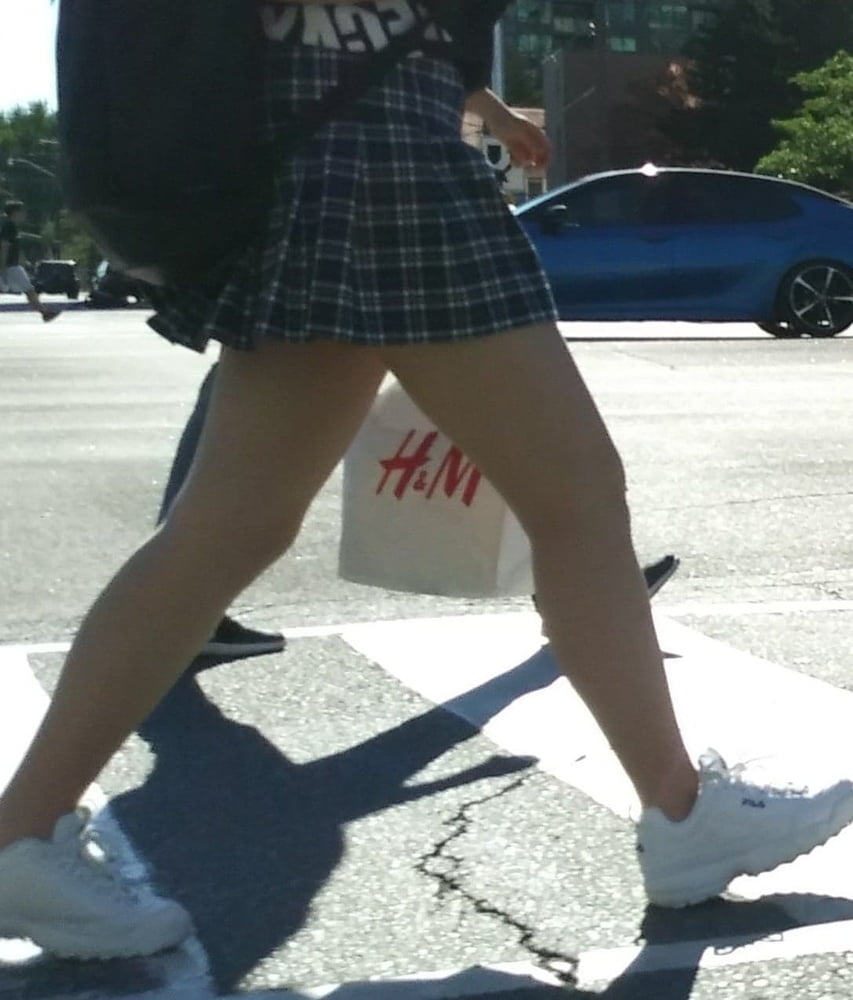 Candid legs and feet.... #88556568