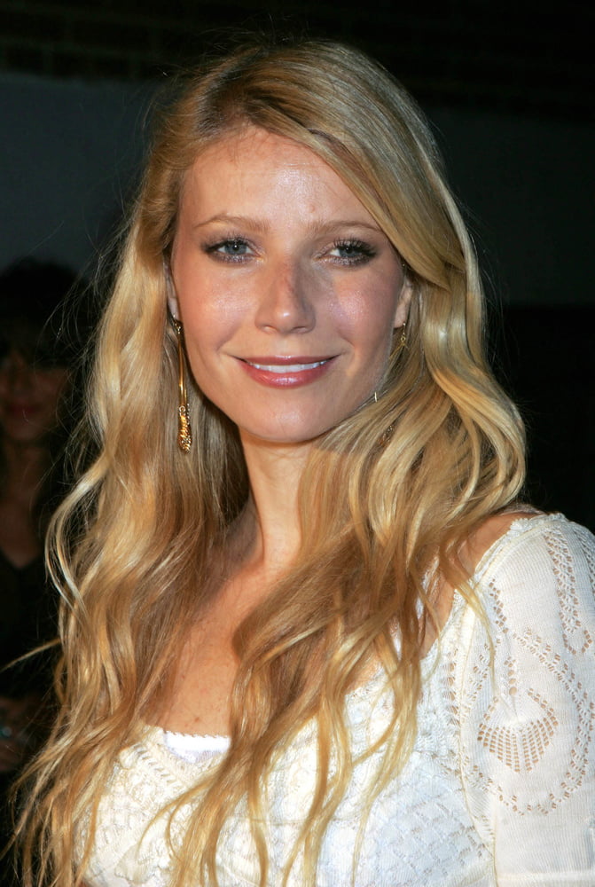 Sexy gwyneth
 #95483168