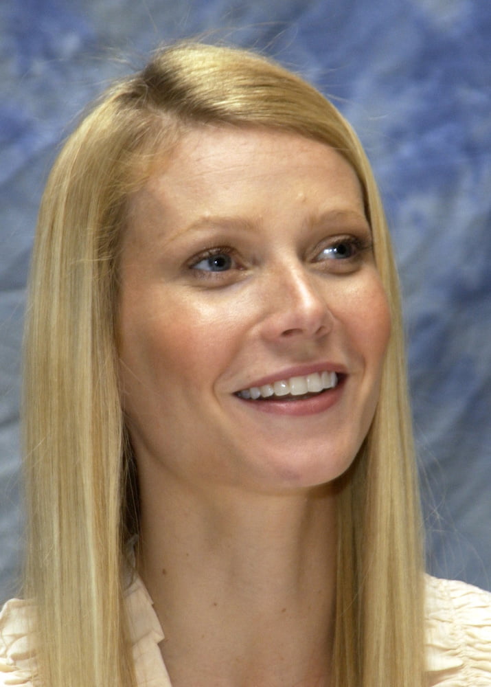 Sexy gwyneth
 #95483174