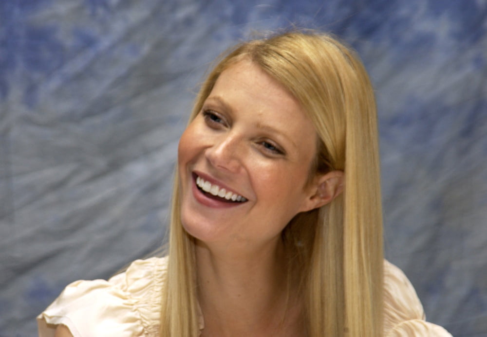 Sexy gwyneth
 #95483180