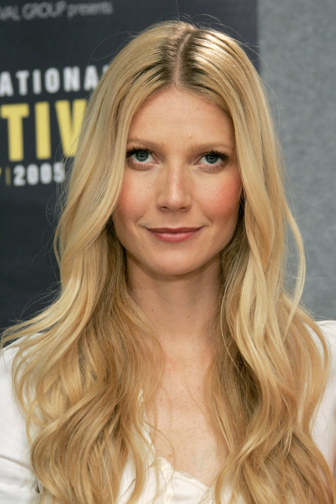 Sexy gwyneth
 #95483185