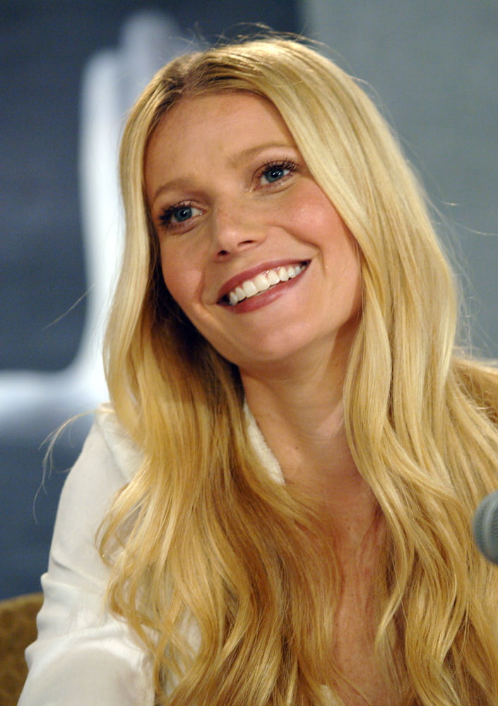 Sexy gwyneth
 #95483197