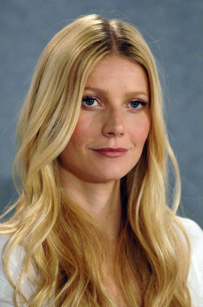 Sexy gwyneth
 #95483200