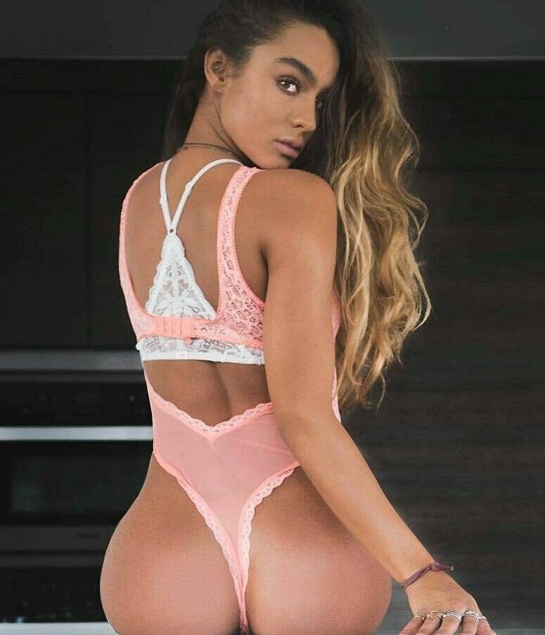 Sommer Ray nackt #107650678