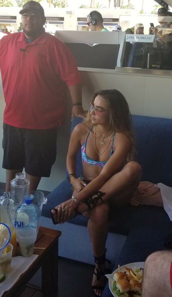 Sommer Ray nackt #107650790