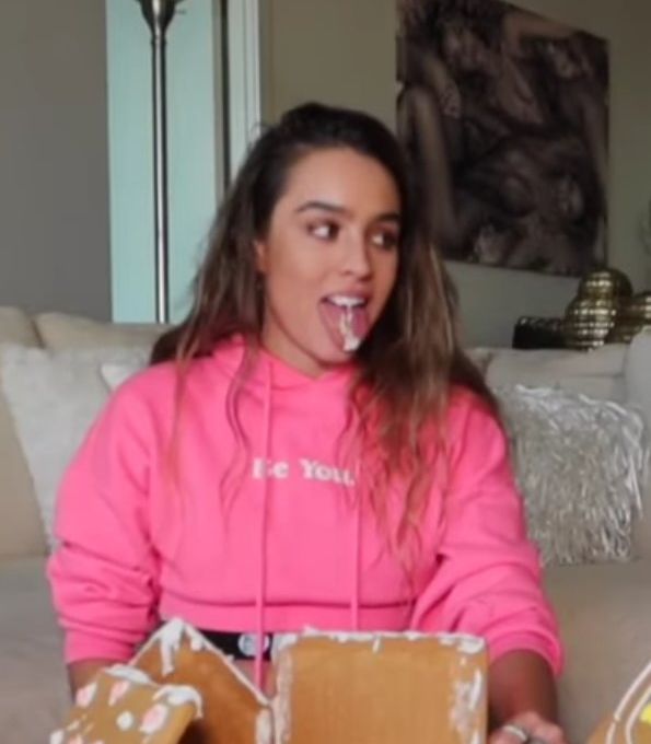 Sommer Ray nackt #107651730