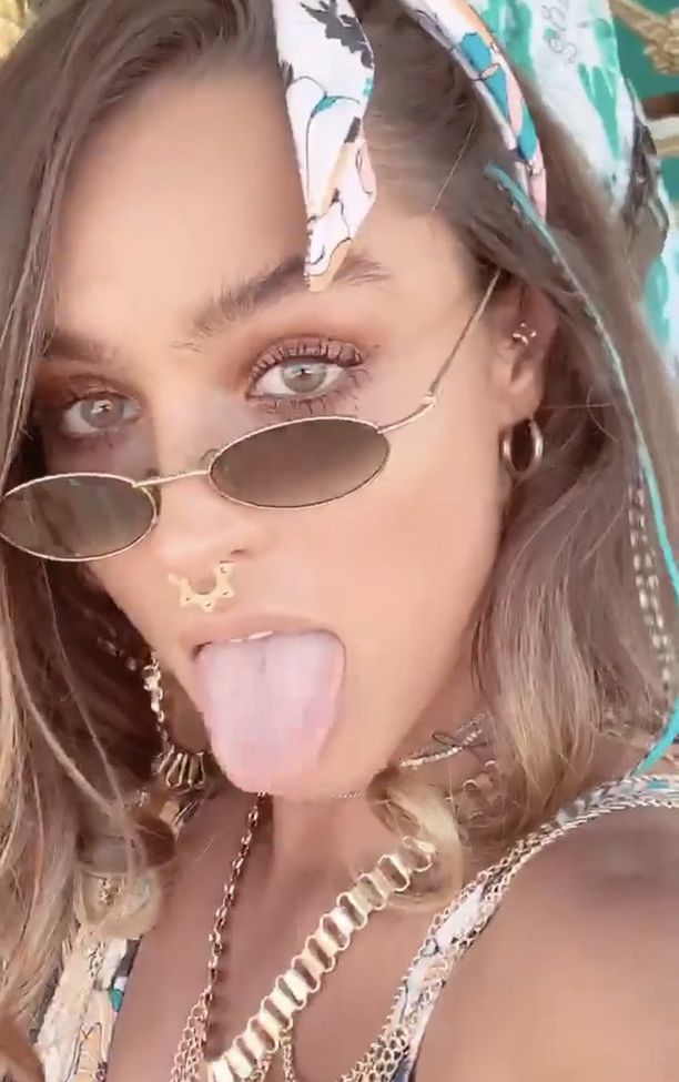 Sommer Ray nackt #107651738