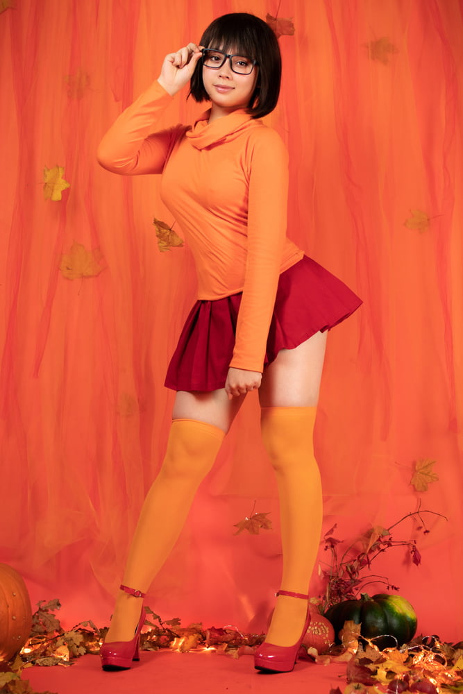 Cosplay - Velma Dinkley #105210947