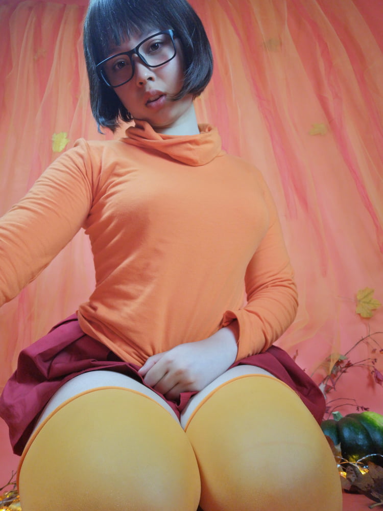 Cosplay - Velma Dinkley #105210993
