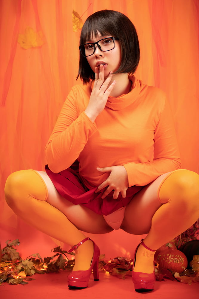 Cosplay - Velma Dinkley #105211095