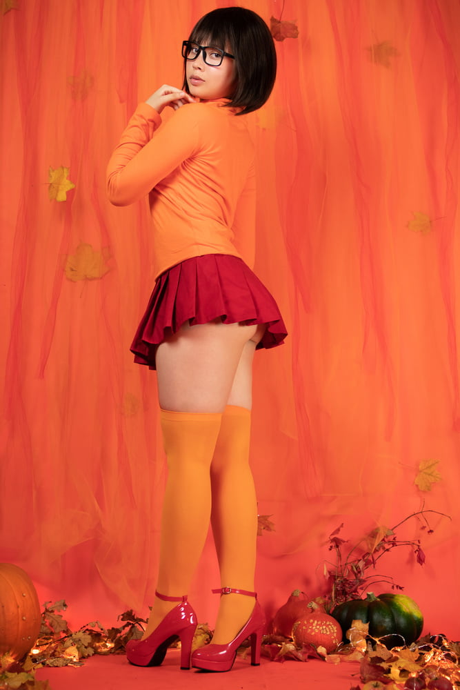 Cosplay - Velma Dinkley #105211144