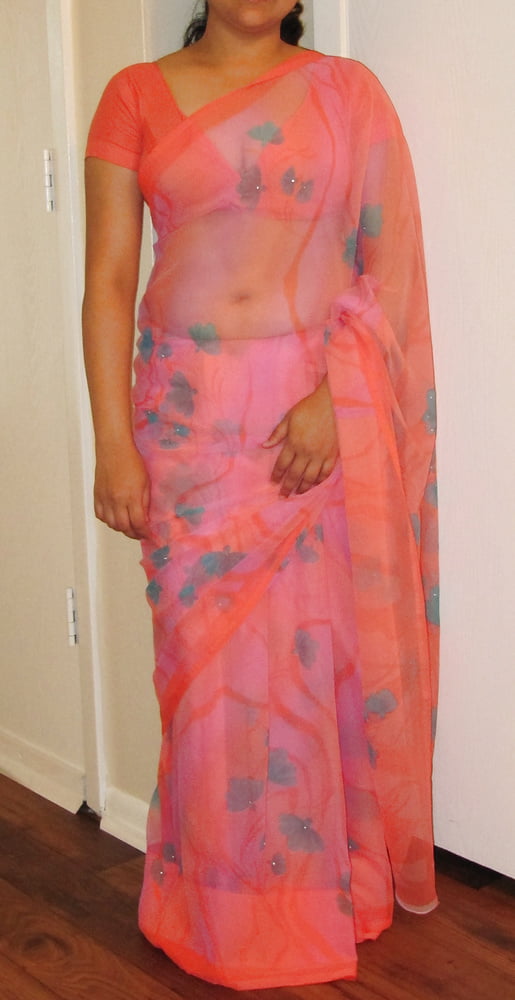Policz rohini dwivedi-a sanskari bahu in sari
 #92220410