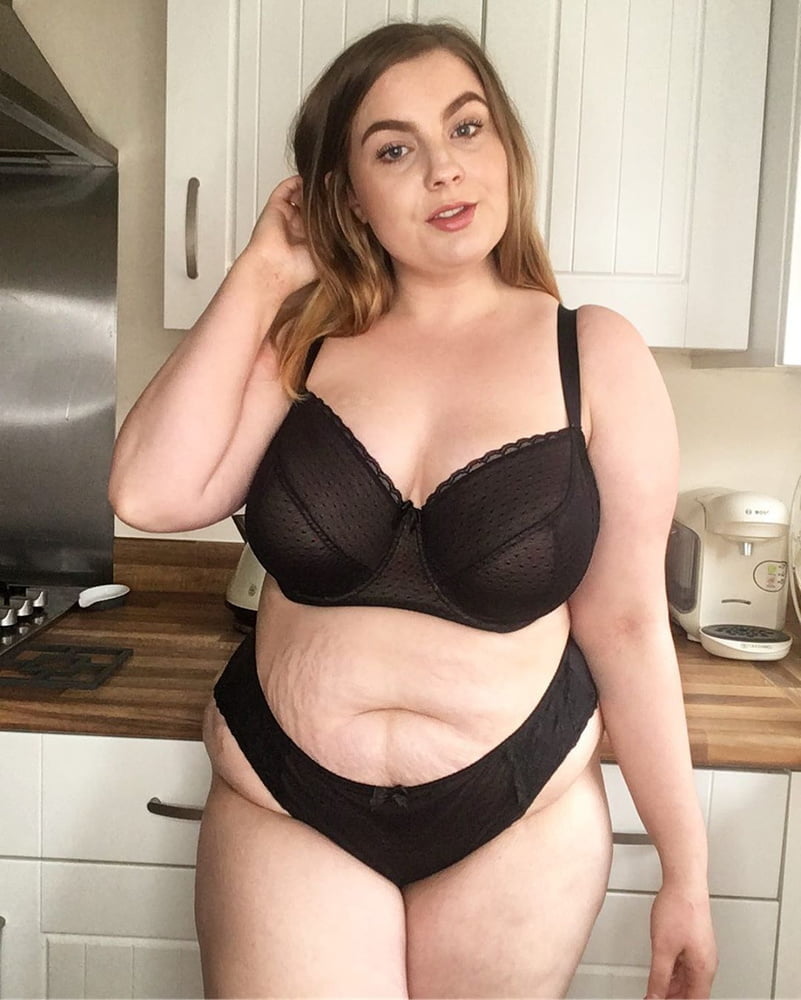 大きくてセクシーな16
 #105871263